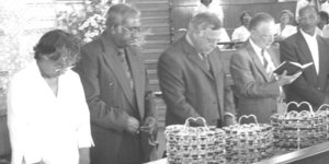 Gesamentlike Nagmaal gelei deur ds. Botha